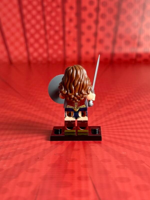 Superhero Minifigure | Wonder Woman - Image 2
