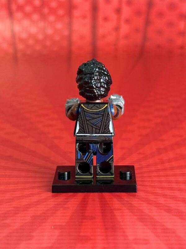 Shuri (v2) Minifigure | Superhero Black Panther - Image 2